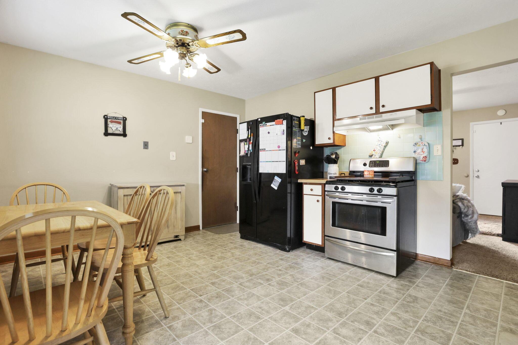 3905 Frazier Road East Columbus, OH 43207 - Photo 13 of 39 16-web-or-mls-939A9848