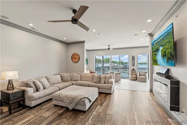 $849,999 | 1184 Jeffries Road, Unit 312, Osage Beach, MO 65065