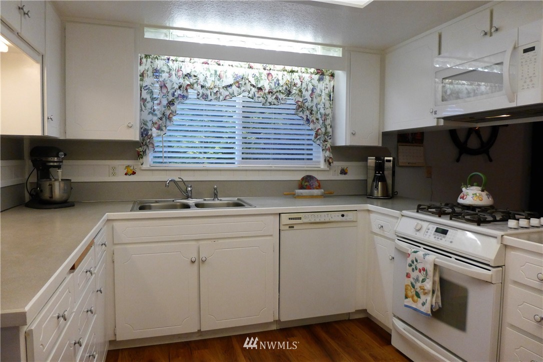609 Goodrich Road Centralia, WA 98531 - Photo 11 of 25