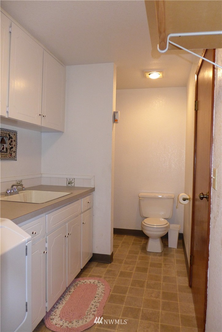 609 Goodrich Road Centralia, WA 98531 - Photo 17 of 25