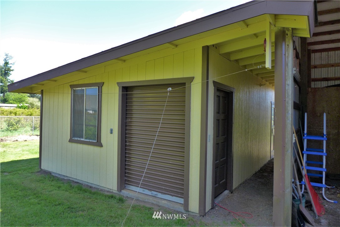 609 Goodrich Road Centralia, WA 98531 - Photo 4 of 25