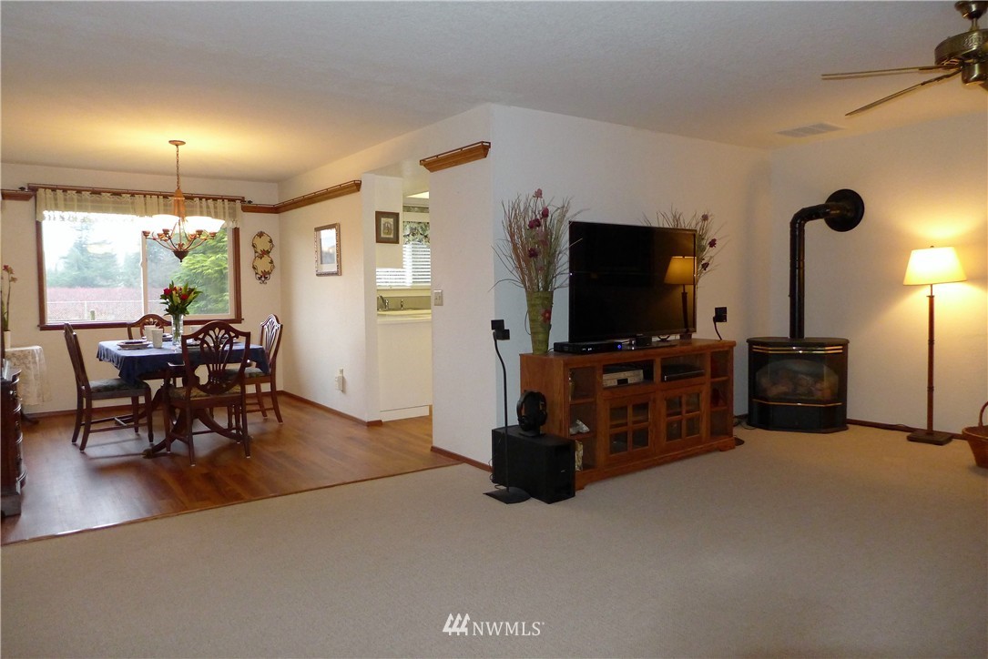 609 Goodrich Road Centralia, WA 98531 - Photo 6 of 25