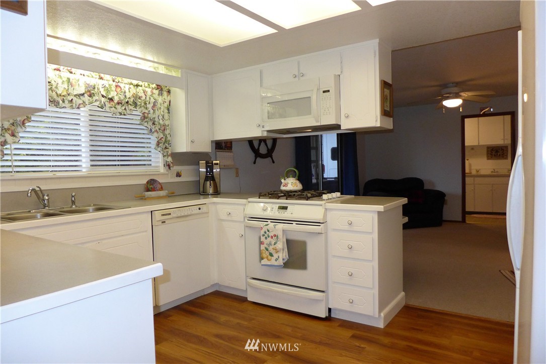 609 Goodrich Road Centralia, WA 98531 - Photo 10 of 25