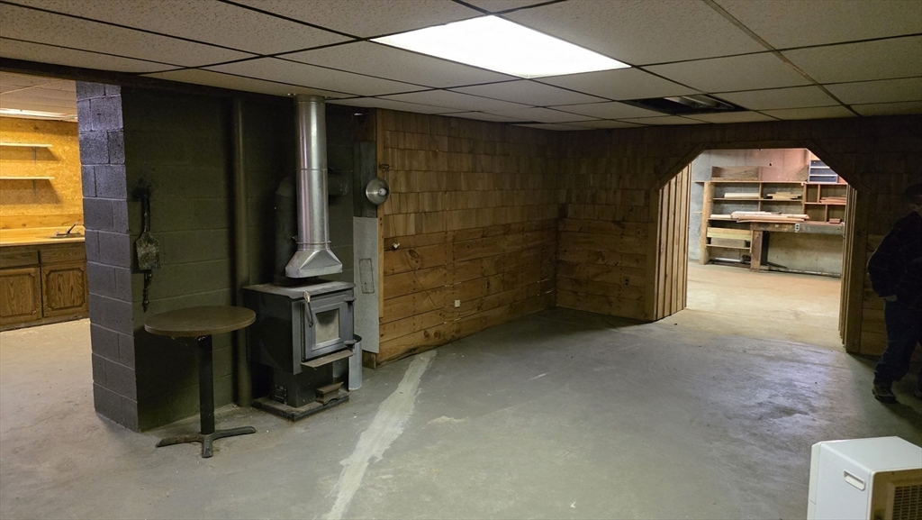 47 Narrows Road Freetown, MA 02702 - Photo 34 of 42