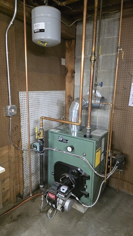 47 Narrows Road Freetown, MA 02702 - Photo 36 of 42