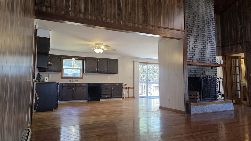 47 Narrows Road Freetown, MA 02702 - Photo 9 of 42