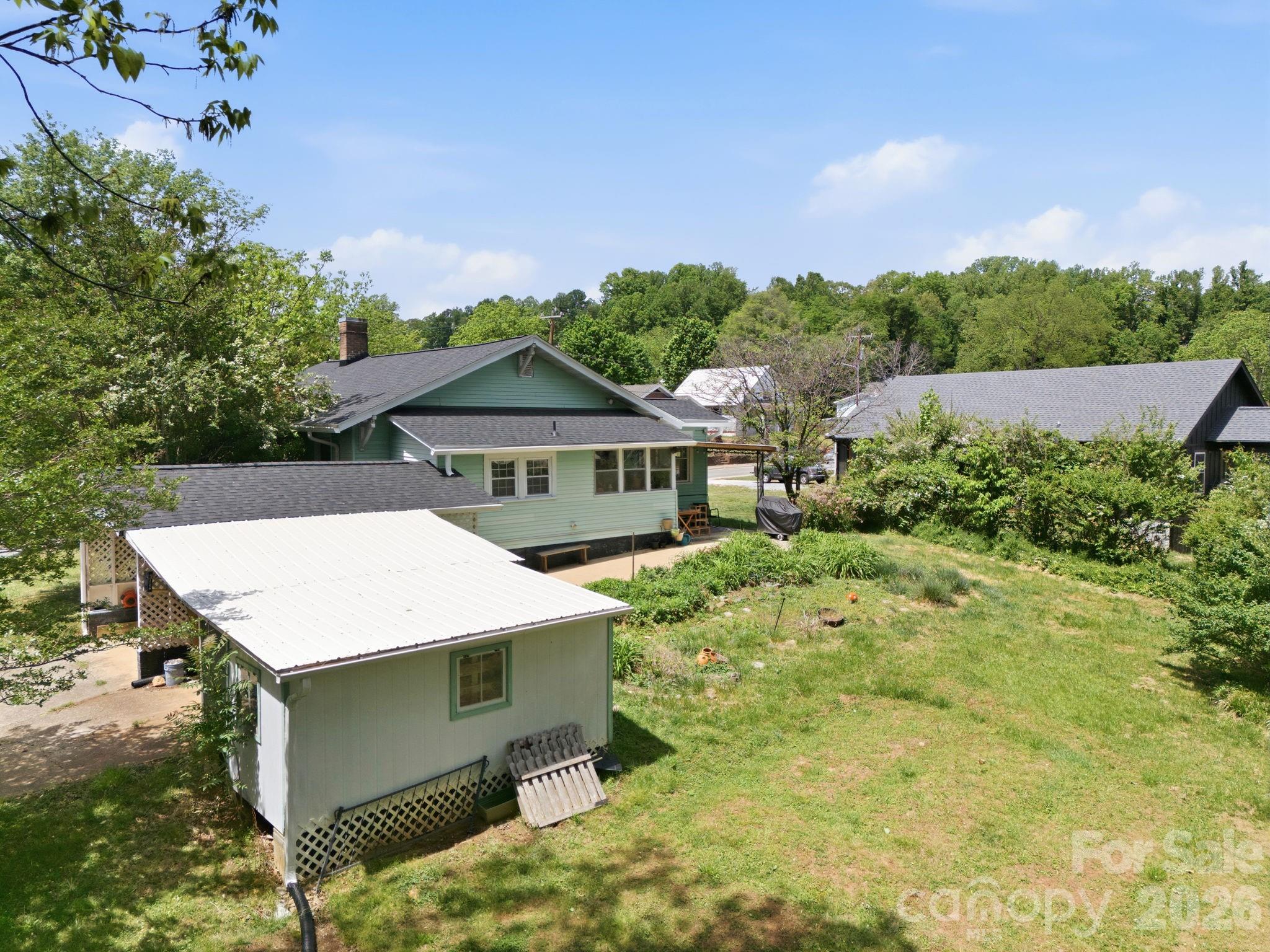 77 Pulliam Street Marion, NC 28752 - Photo 7 of 47