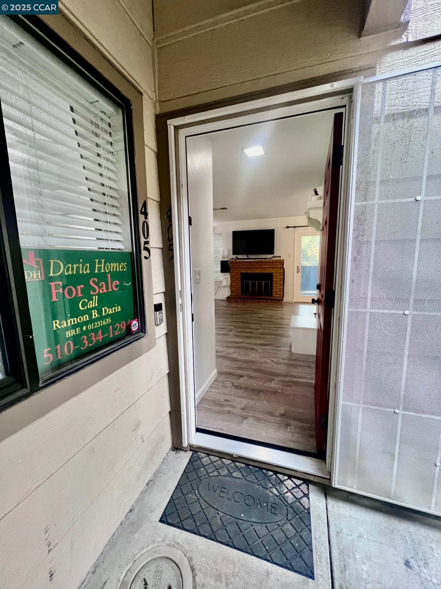 405 Weymouth Hercules, CA 94547 - Photo 21 of 21 a view of a living room