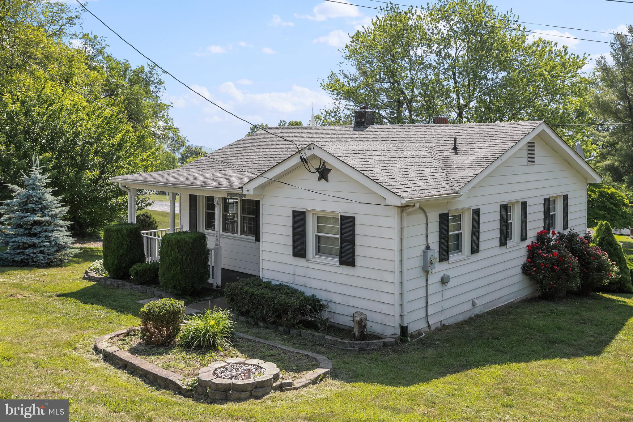 51 Waterfall Road Chester Gap, VA 22623 - Photo 2 of 24 Gallery Image 2