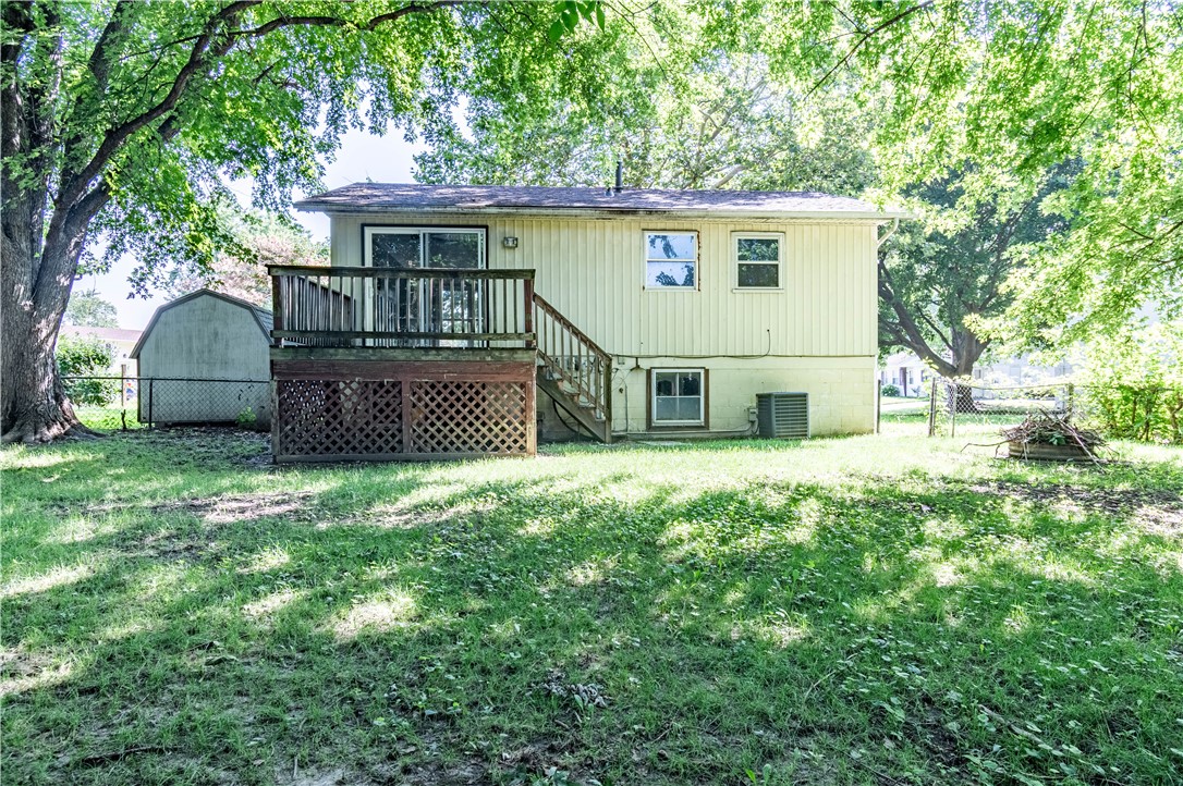 1905 East Queen Mary Court Decatur, IL 62526 - Photo 23 of 26