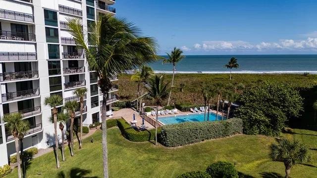 a view of building with yard