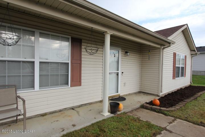 5107 Ridgeview Drive Lawrenceburg, KY 40342 - Photo 3 of 29 IMG_0519