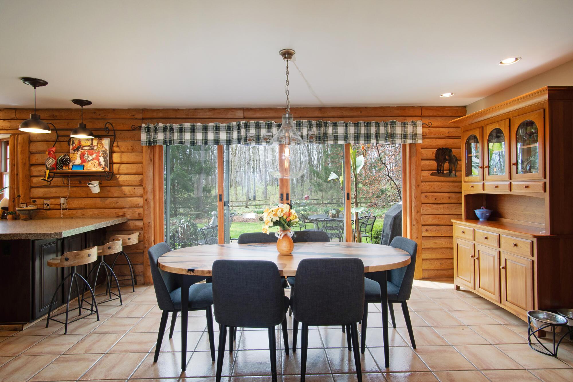 6011 Houseman Road Ostrander, OH 43061 - Photo 68 of 84 Dining room