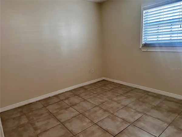 $149,900 | 122 North Kings Avenue, Unit 101, Brandon, FL 33510