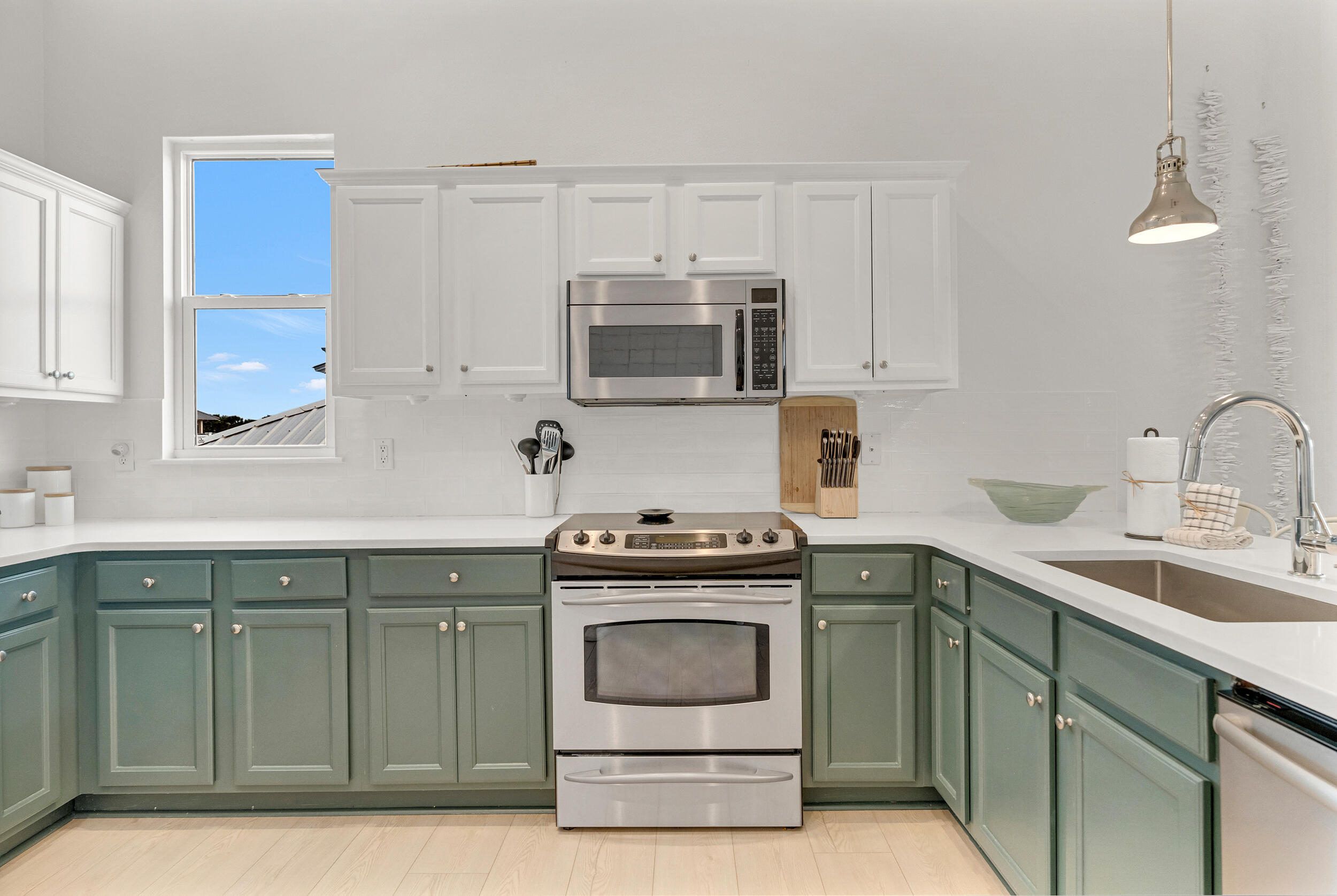 61 West Cobia Run, Unit 102 Inlet Beach, FL 32461 - Photo 10 of 37 Kitchen