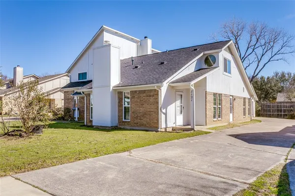 $349,000 | 2121 Stone Moss Lane, Grapevine, TX 76051