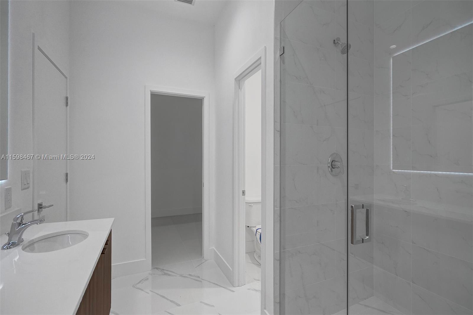 1801 Northeast 13th Street, Unit 1819 Fort Lauderdale, FL 33304 - Photo 27 of 40