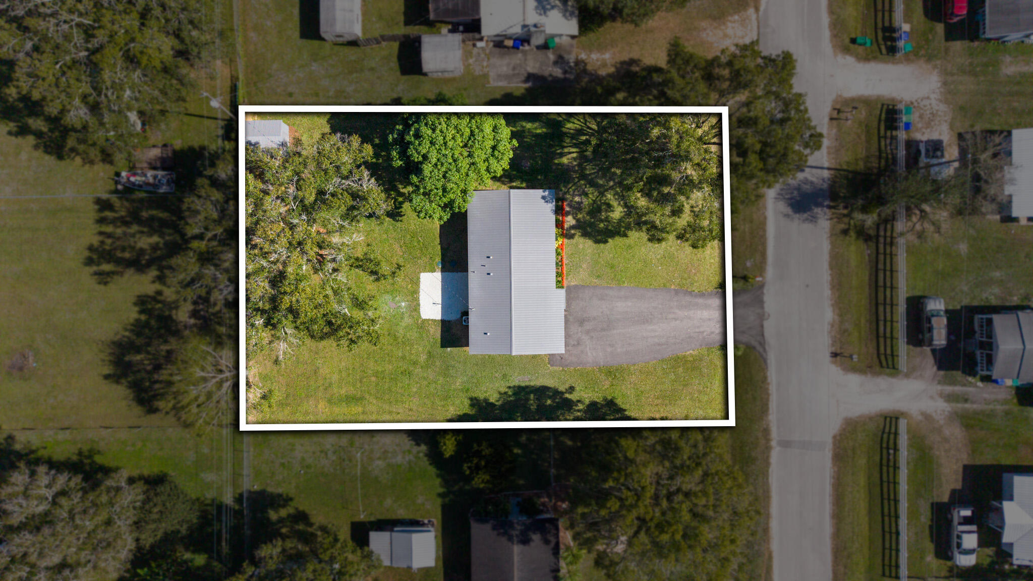 1008 Southwest 10th Street Okeechobee, FL 34974 - Photo 28 of 41 an aerial view of a residential houses