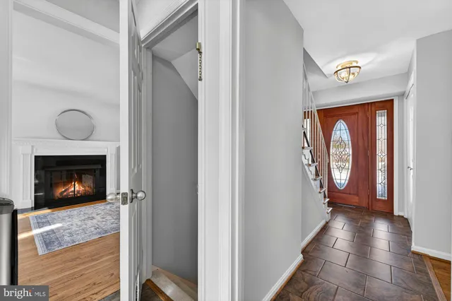 $799,900 | 8905 Side Saddle Road, Springfield, VA 22152