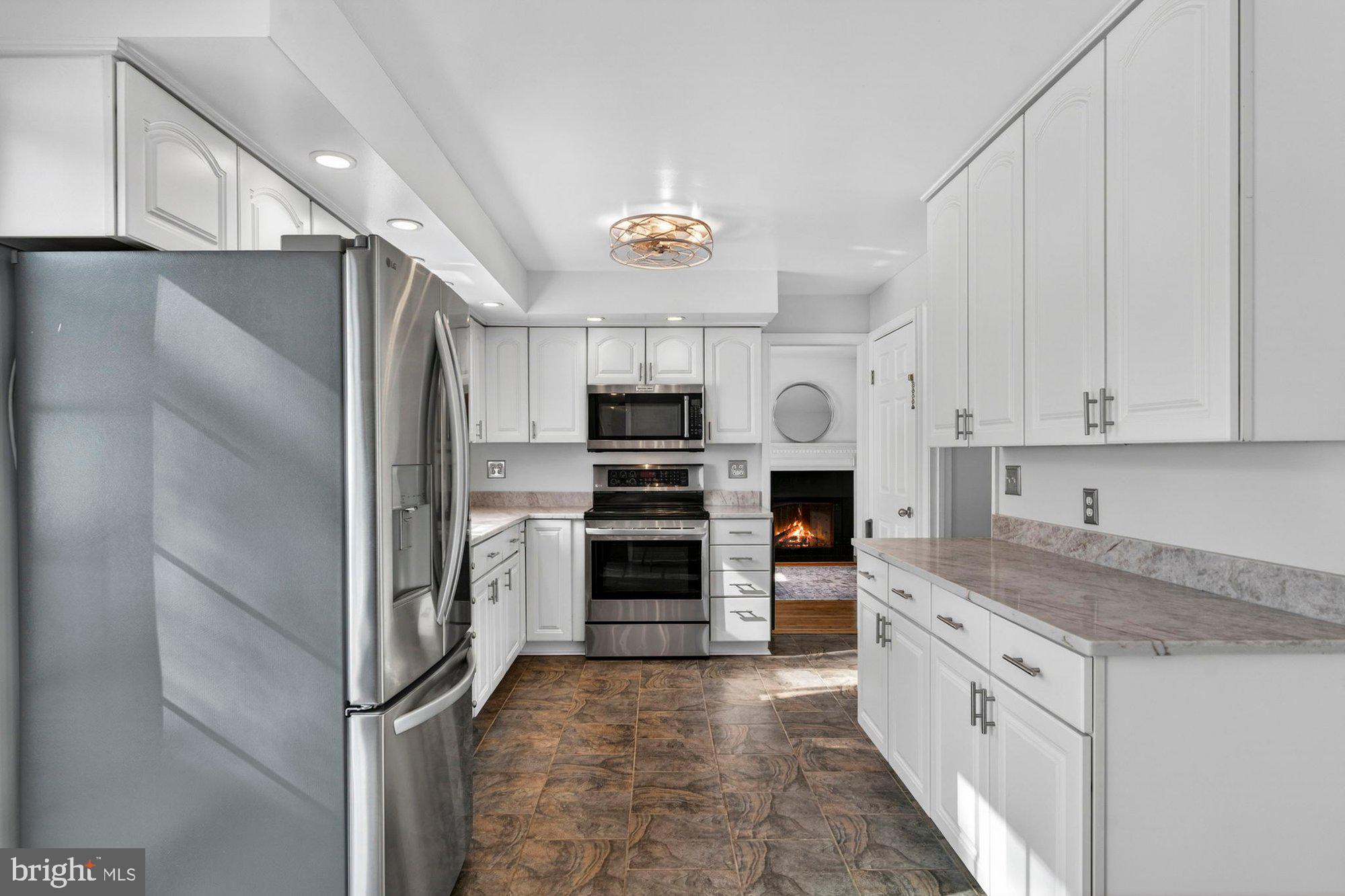 8905 Side Saddle Road Springfield, VA 22152 - Photo 19 of 68