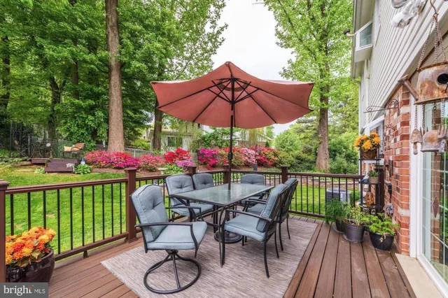 $799,900 | 8905 Side Saddle Road, Springfield, VA 22152