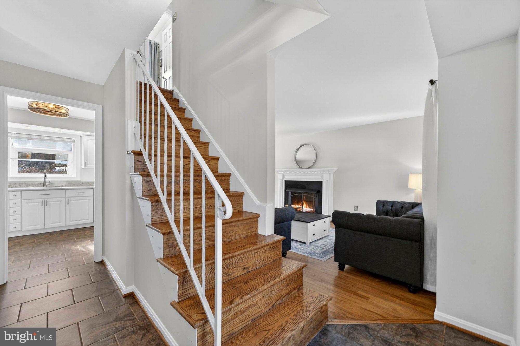 8905 Side Saddle Road Springfield, VA 22152 - Photo 10 of 68