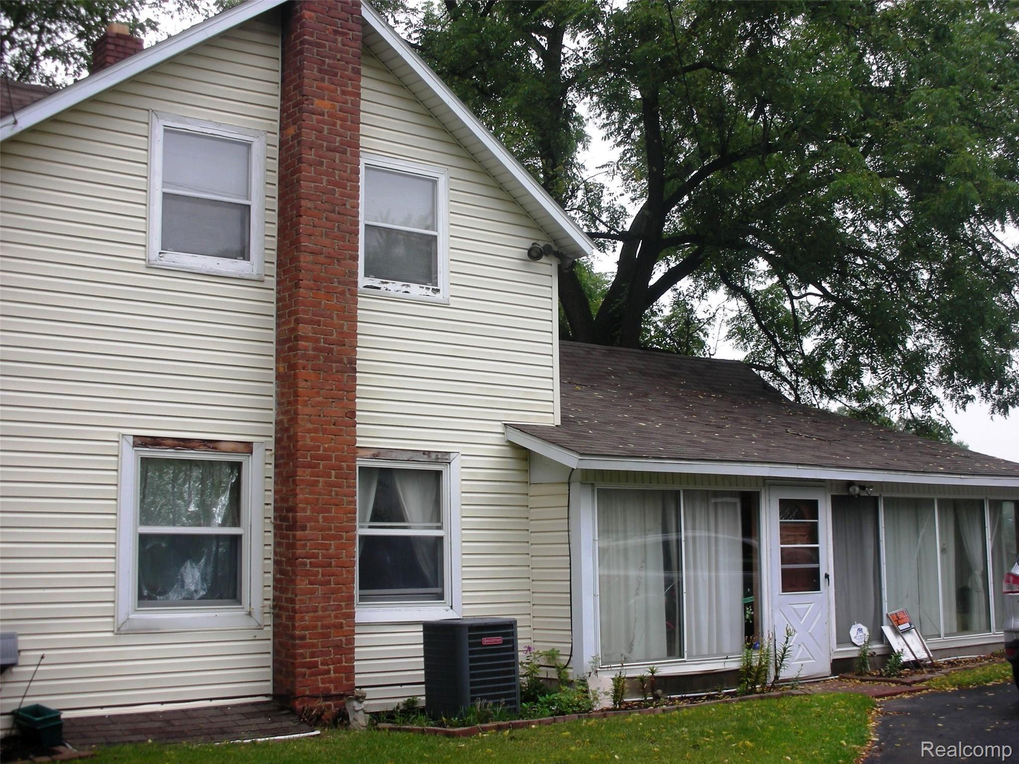 5331 Hadley Road Goodrich, MI 48438 - Photo 5 of 31 009.JPG
