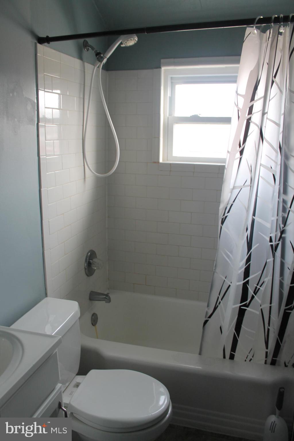 1961 Frames Road Baltimore, MD 21222 - Photo 40 of 50 Upstairs Full Bath