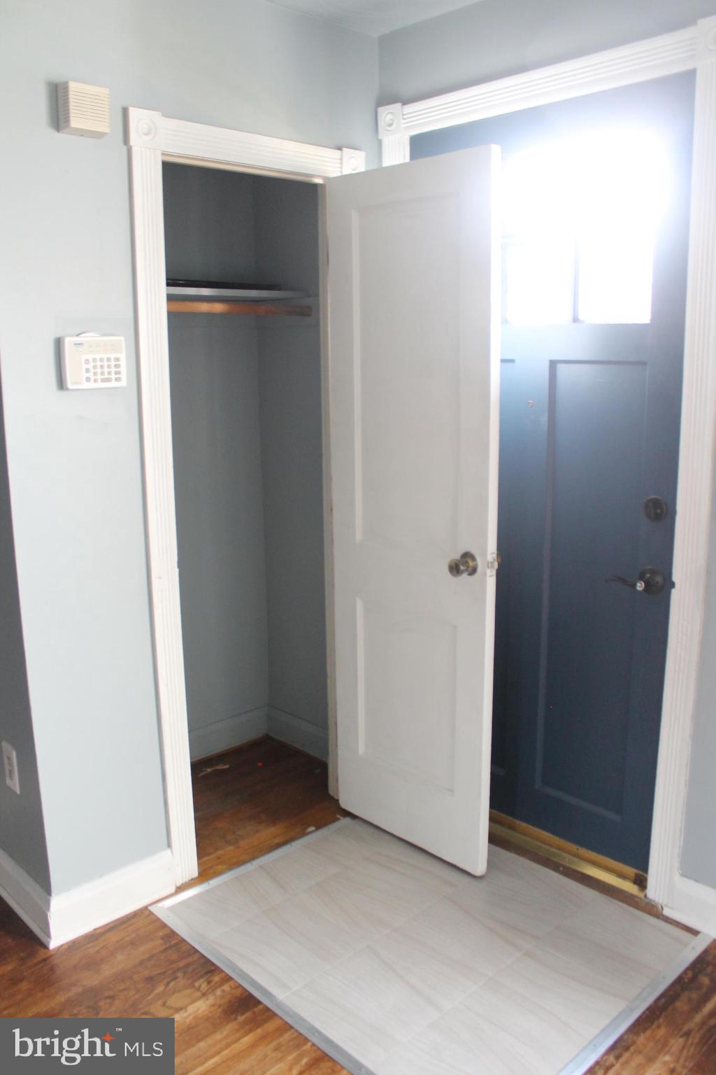 1961 Frames Road Baltimore, MD 21222 - Photo 6 of 50