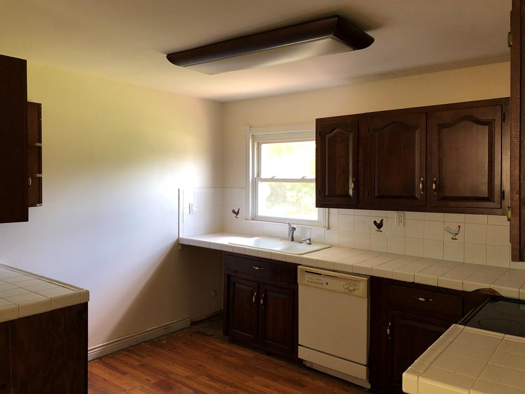 5221 Edmonton Road Glasgow, KY 42141 - Photo 13 of 23 Gallery Image 13