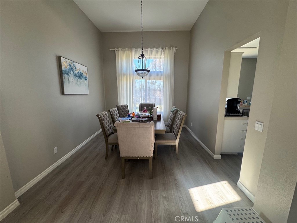 1059 Silvercreek Road Corona, CA 92882 - Photo 15 of 54