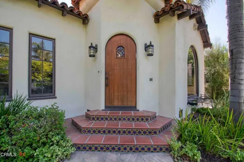$8,500 | 1014 Stearns Drive, Los Angeles, CA 90035