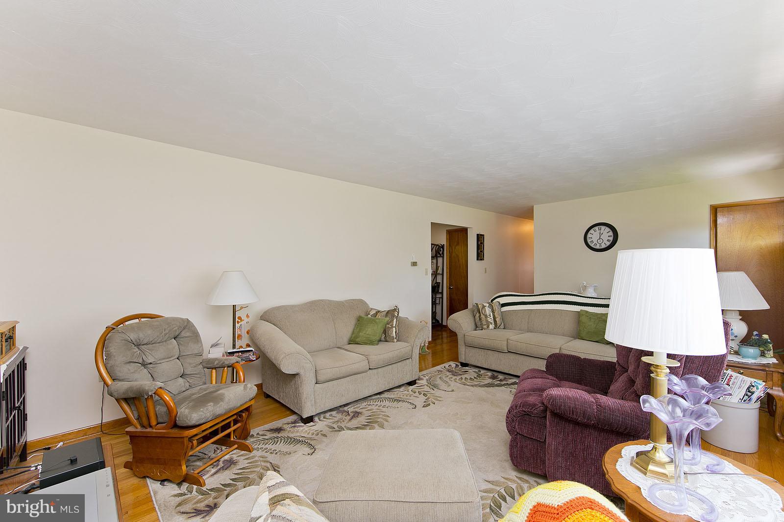 757 Redbud Road Winchester, VA 22603 - Photo 11 of 25 Living Room