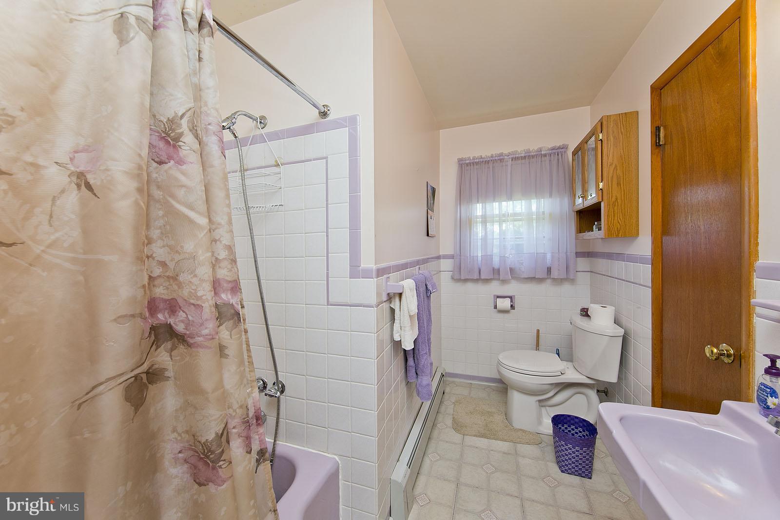 757 Redbud Road Winchester, VA 22603 - Photo 18 of 25 Bath