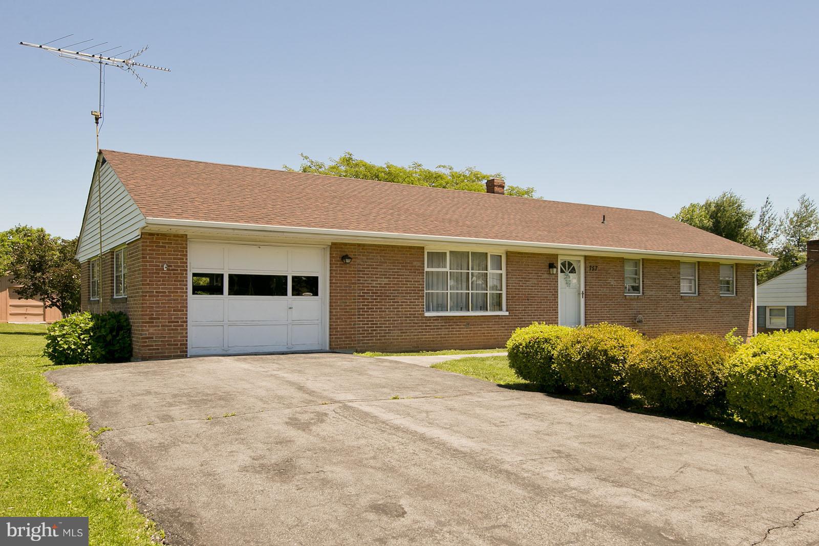 757 Redbud Road Winchester, VA 22603 - Photo 25 of 25 Exterior (Front)