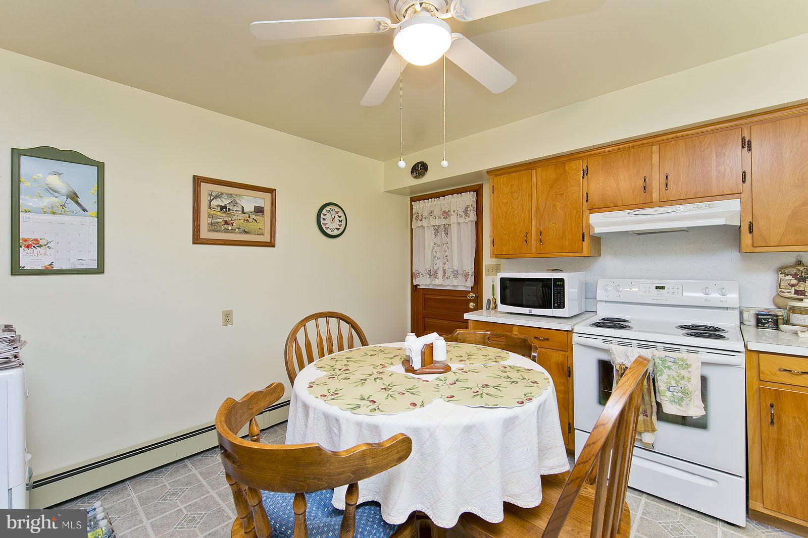 757 Redbud Road Winchester, VA 22603 - Photo 4 of 25 Kitchen