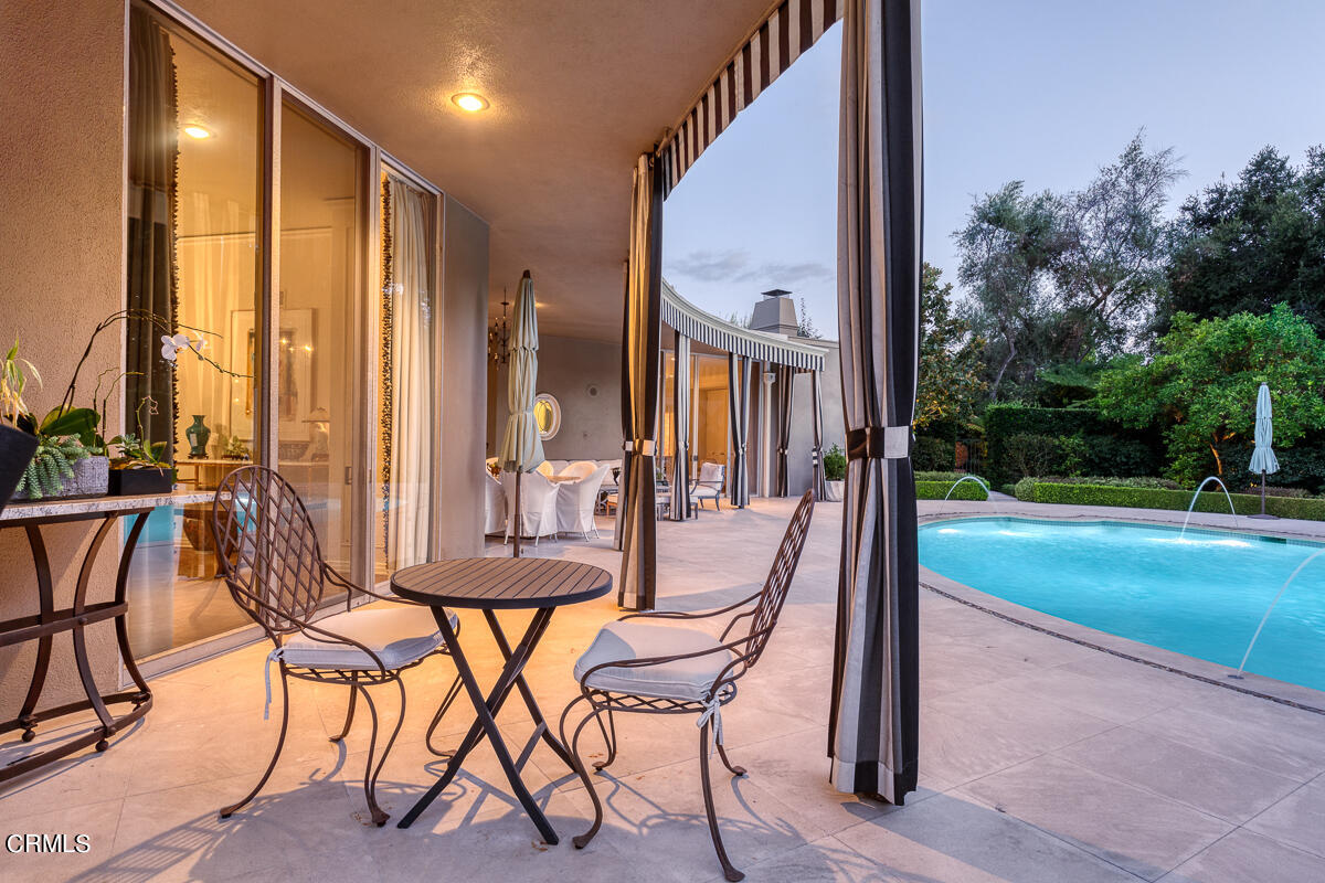 465 South San Rafael Avenue Pasadena, CA 91105 - Photo 57 of 75 a view of an chairs with a table and chairs