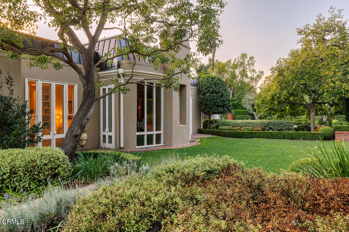 465 South San Rafael Avenue Pasadena, CA 91105 - Photo 63 of 75 a view of a house with backyard and trees