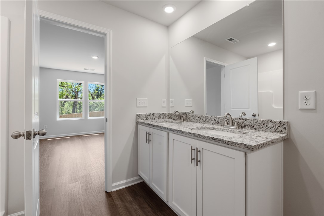 414 Kensington Circle, Unit LOT 20 Seneca, SC 29672 - Photo 14 of 30