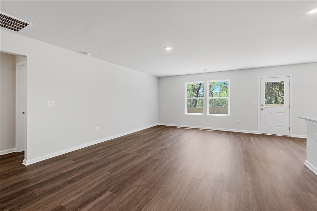 414 Kensington Circle, Unit LOT 20 Seneca, SC 29672 - Photo 5 of 30