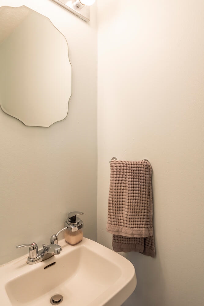 4200 North Baugh Road Bloomington, IN 47408 - Photo 9 of 22 Gallery Image 9