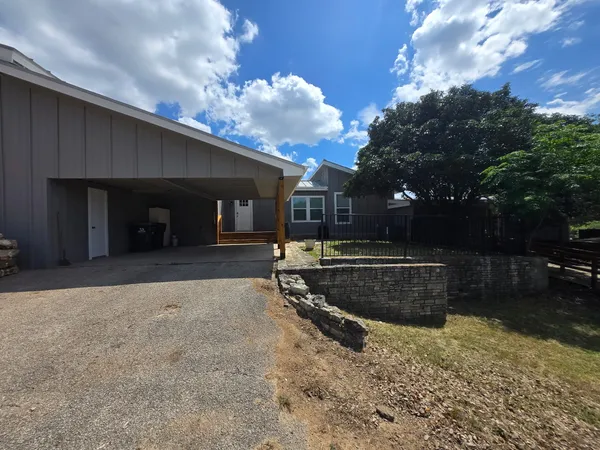 $2,500 | 22101 Four Hundred Avenue, Spicewood, TX 78669