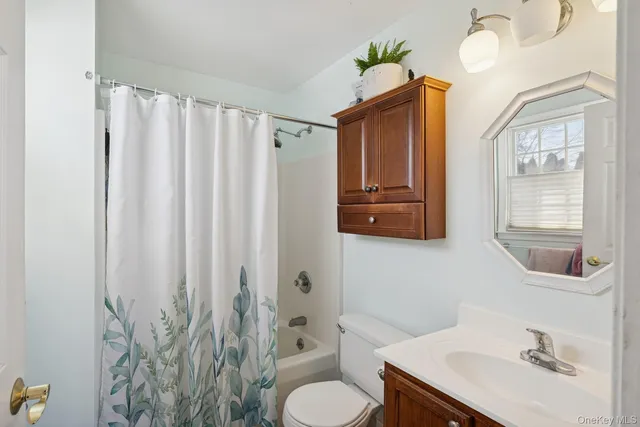 $725,000 | 77 Fairway Drive, Wading River, NY 11792