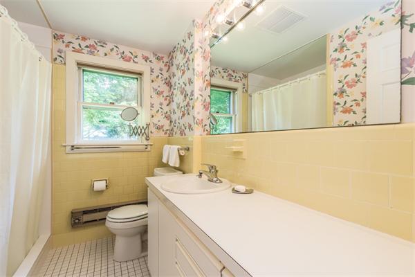 10 Flora Road Attleboro, MA 02703 - Photo 12 of 17 Gallery Image 12