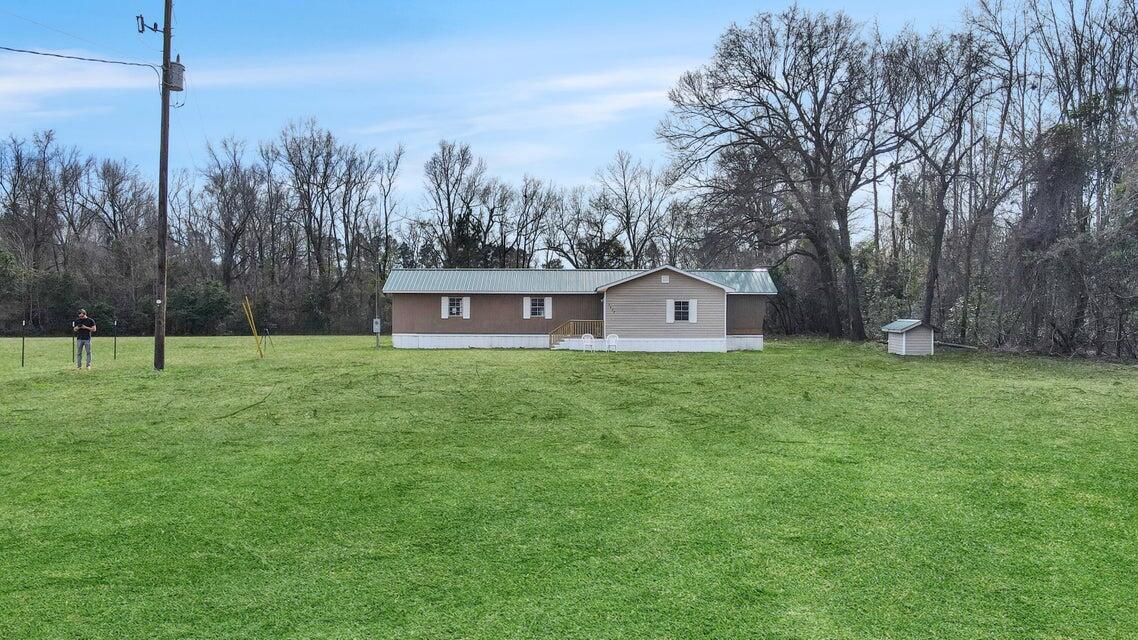3277 Wire Road St. George, SC 29477 - Photo 3 of 15 20241017180443284238000000-o (1)