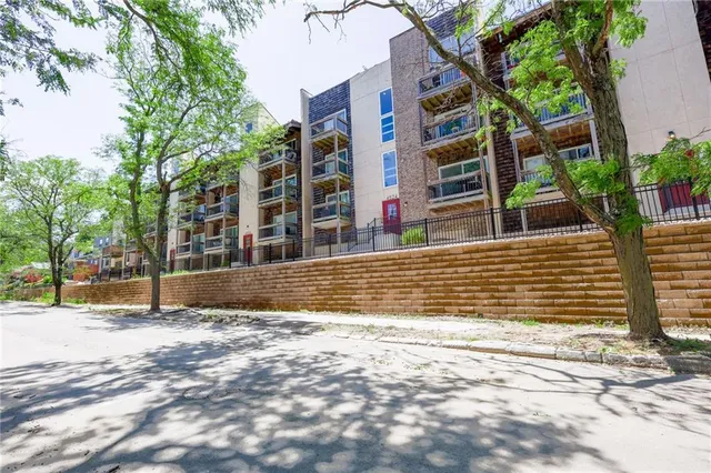 $180,000 | 4518 Holly Street, Unit 37, Kansas City, MO 64111