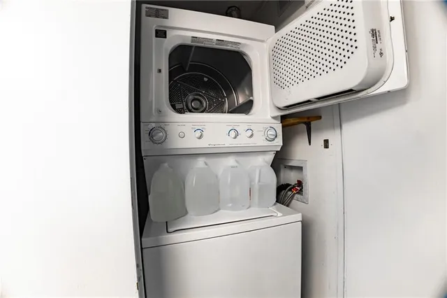 $180,000 | 4518 Holly Street, Unit 37, Kansas City, MO 64111