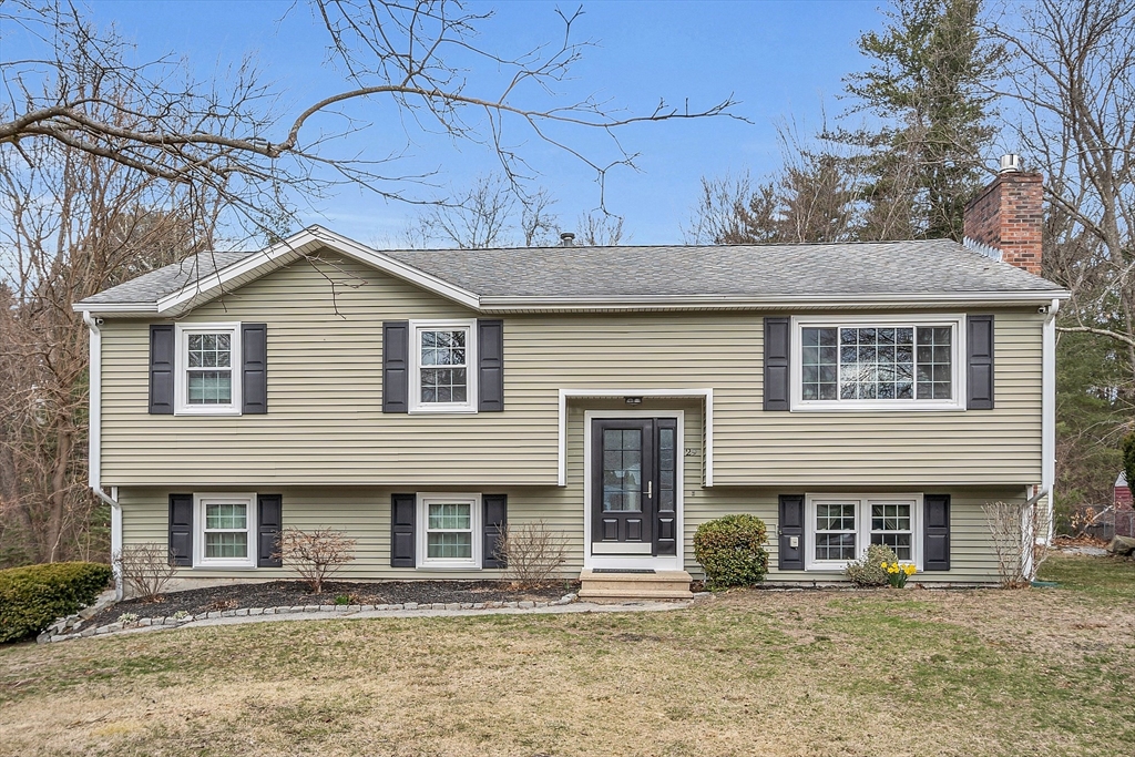 29 Gagnon Road Lowell, MA 01854 - Photo 1 of 42 Gallery Image 1