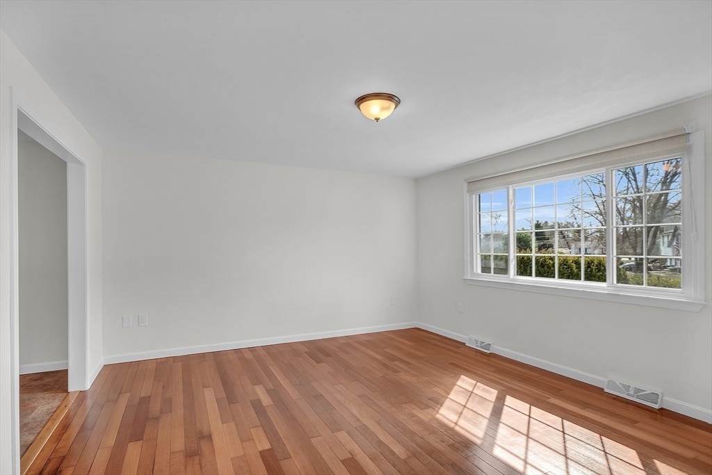 29 Gagnon Road Lowell, MA 01854 - Photo 22 of 42 Gallery Image 22