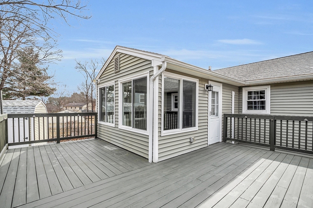 29 Gagnon Road Lowell, MA 01854 - Photo 10 of 42 Gallery Image 10